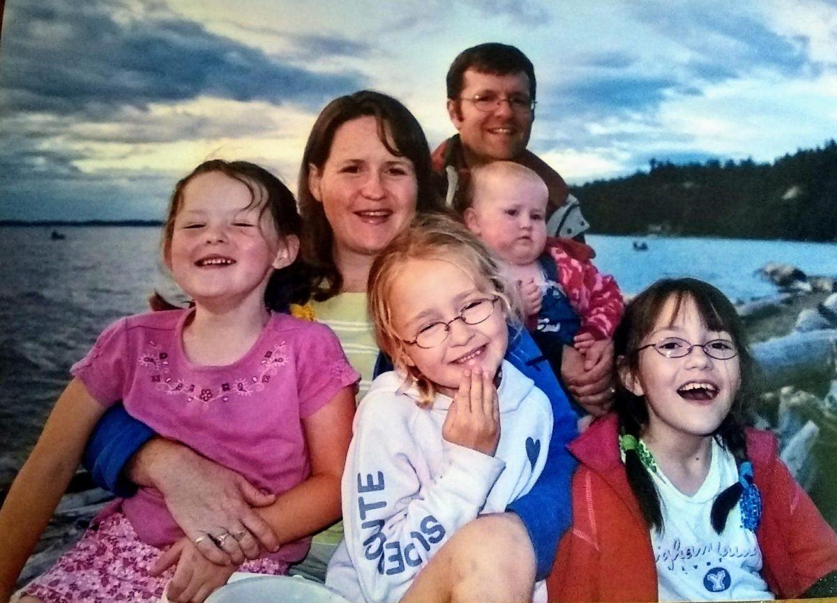 The Player family on a trip together when the girls were much younger.